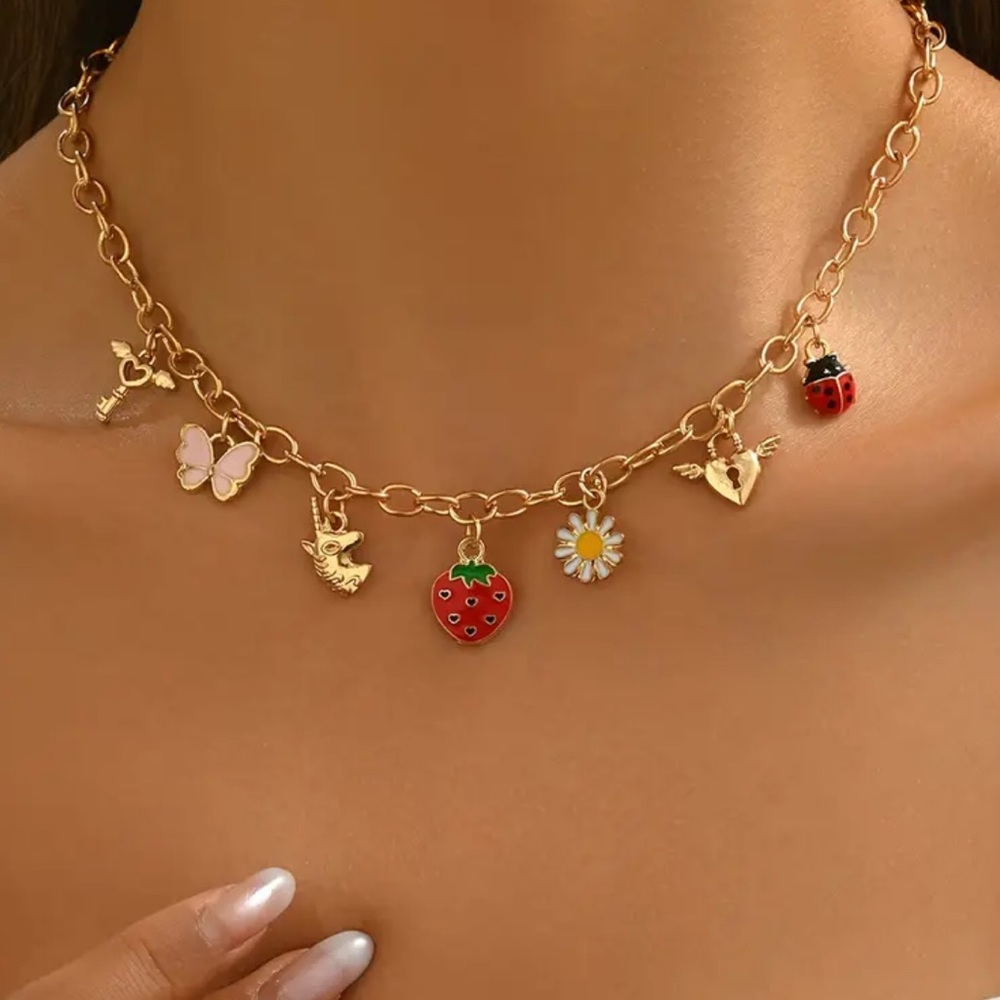 18k Gold Link Charm Necklace